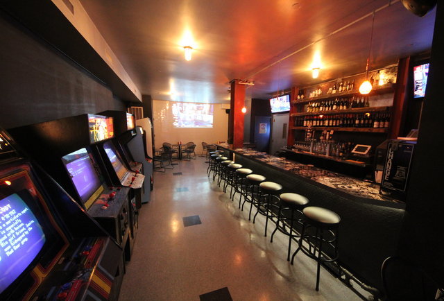 Two Bits retro Arcade